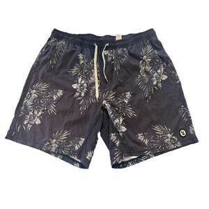 Vuori Athletic Tropical Gray Drawstring Lined Shorts Size Medium